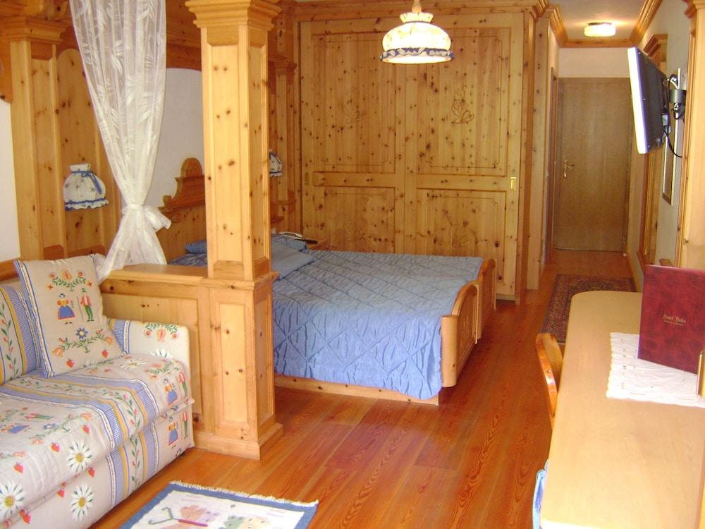 Hotel Dahu Madonna di Campiglio Bagian luar foto