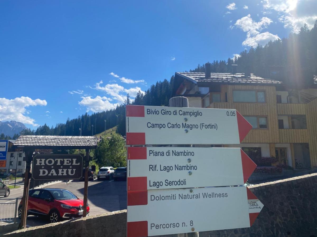 Hotel Dahu Madonna di Campiglio Bagian luar foto