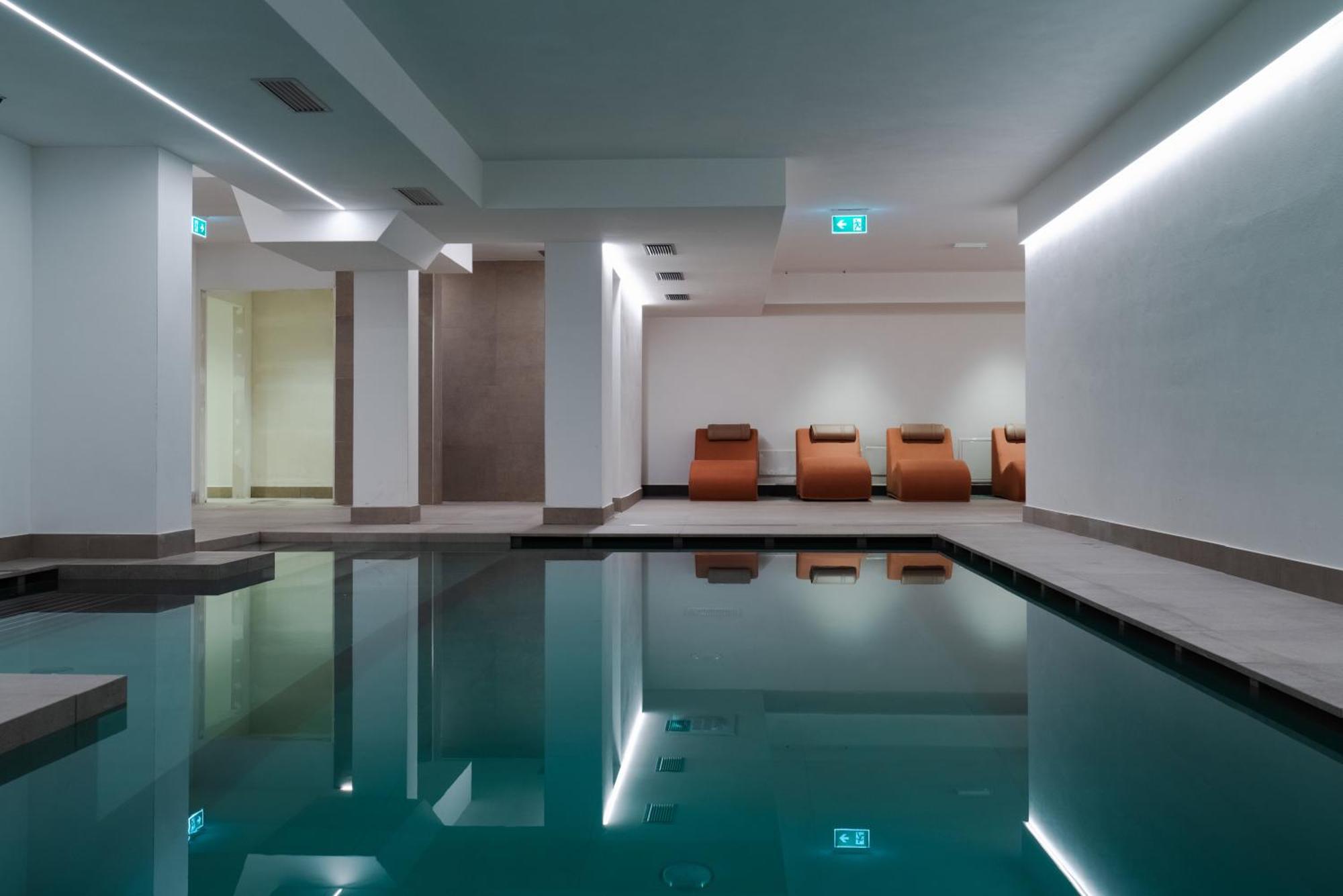 Hotel Dahu Madonna di Campiglio Bagian luar foto