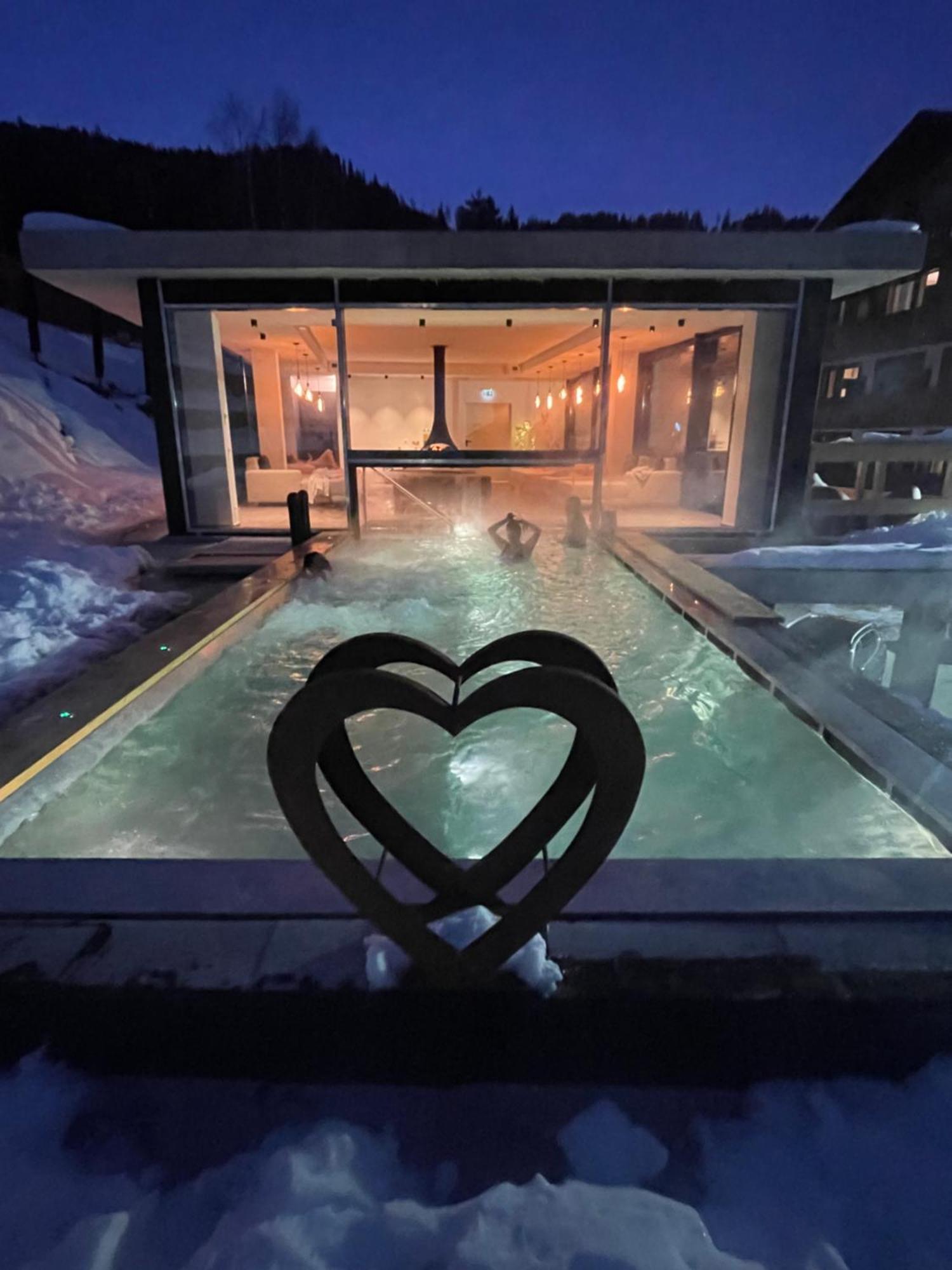 Hotel Dahu Madonna di Campiglio Bagian luar foto