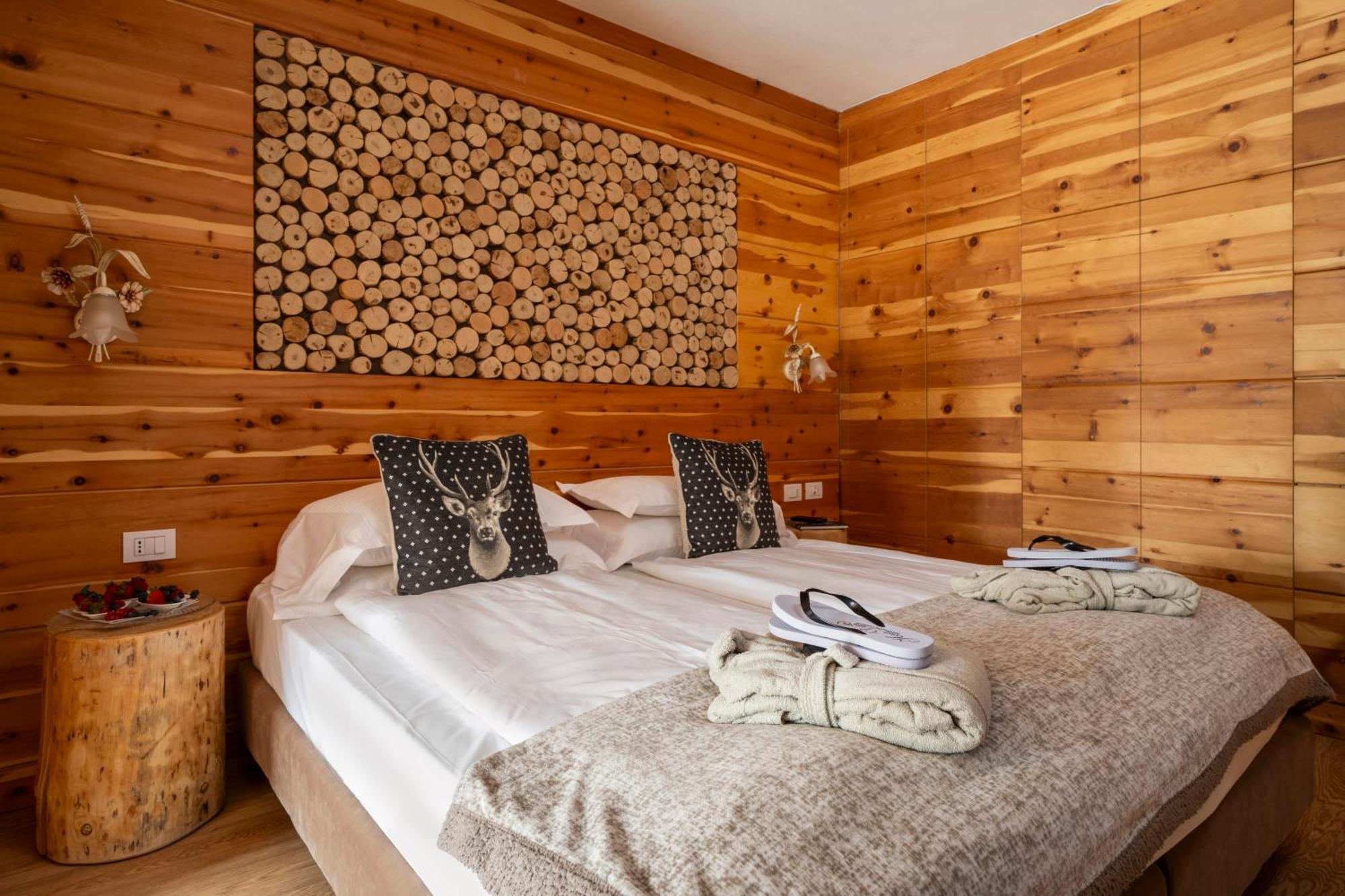 Hotel Dahu Madonna di Campiglio Bagian luar foto