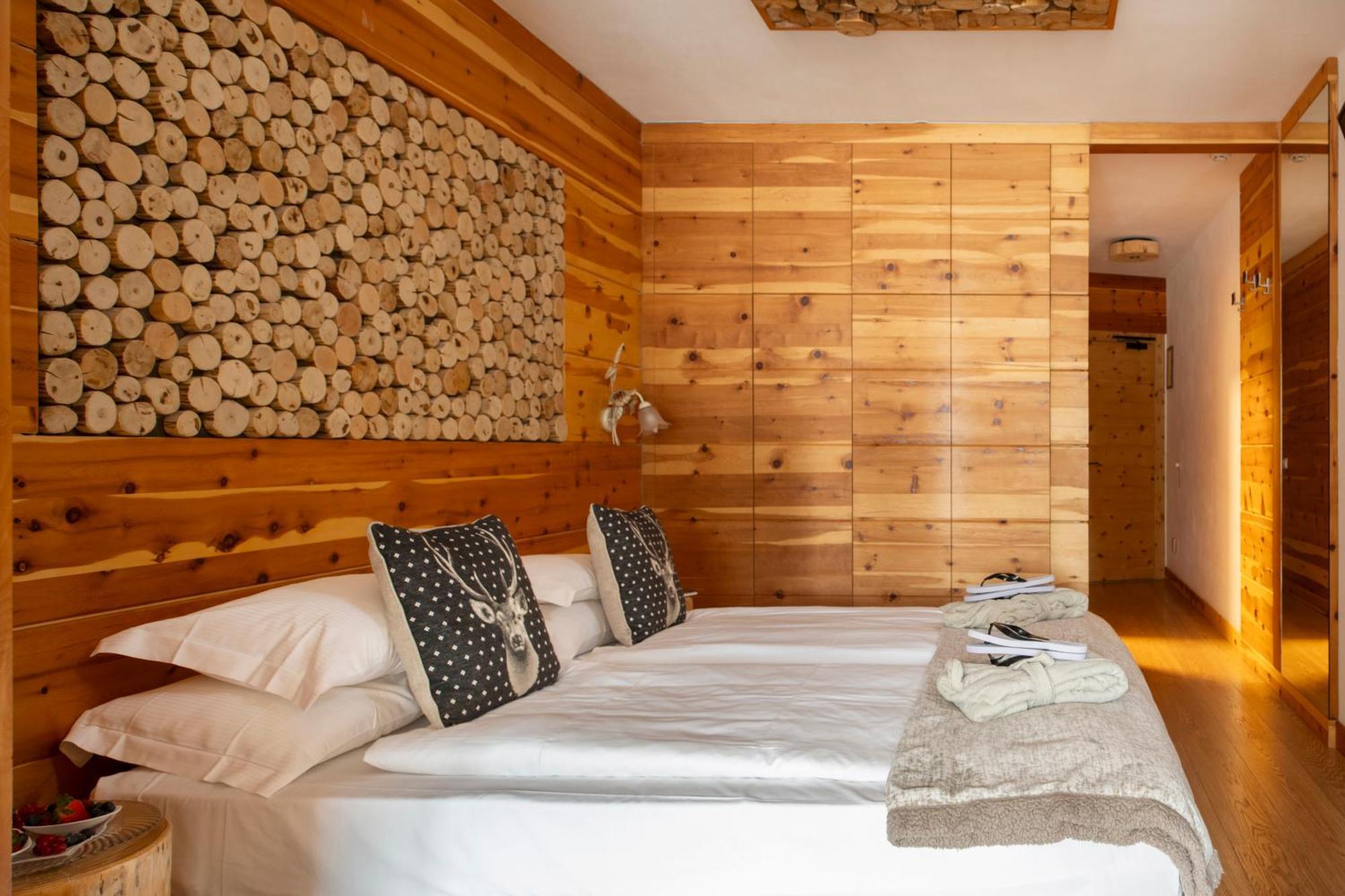 Hotel Dahu Madonna di Campiglio Bagian luar foto