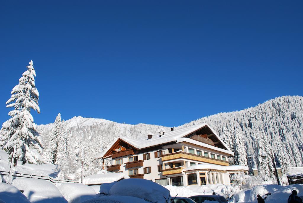 Hotel Dahu Madonna di Campiglio Bagian luar foto